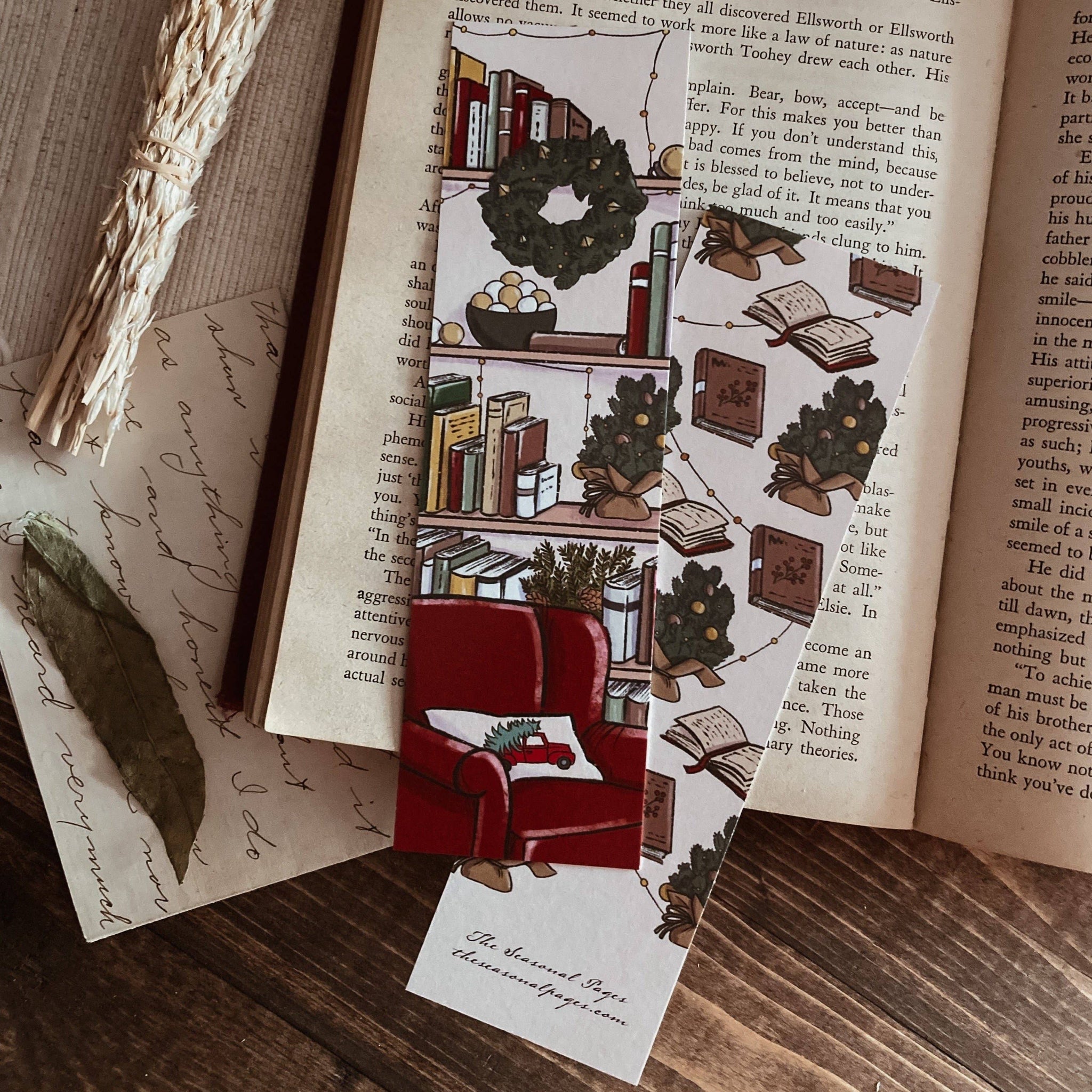 Christmas Bookshelf Bookmark